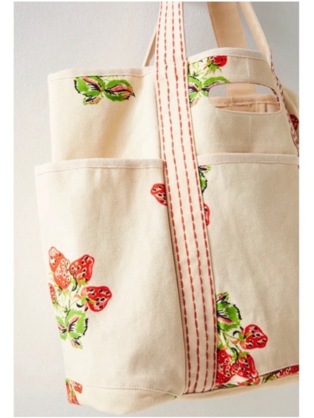 Free People Caravan Tote Strawberry - Picture 4 of 8